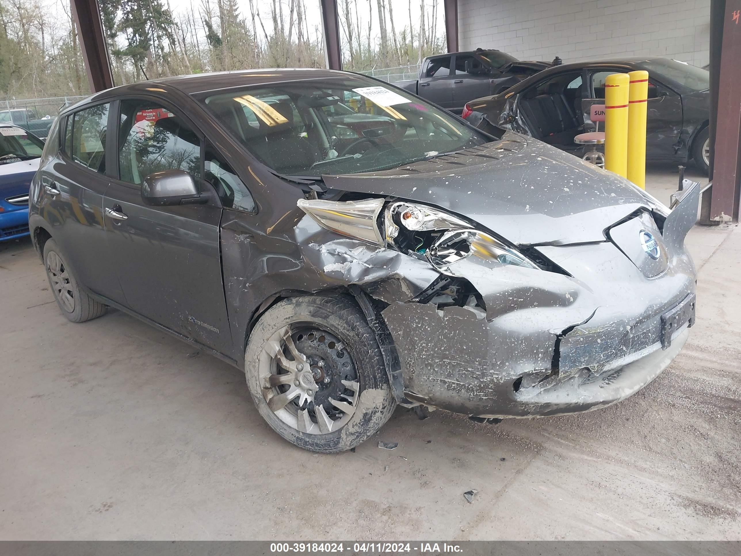 2014 nissan leaf