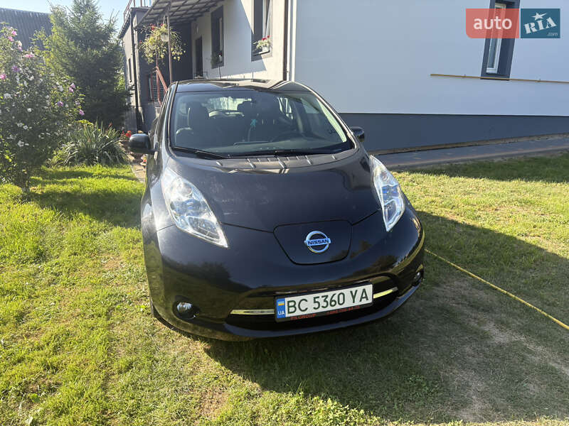 2015 nissan leaf