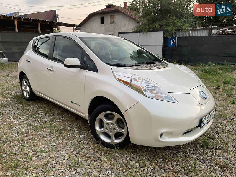 2014 nissan leaf