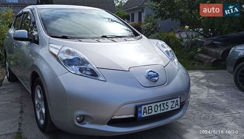 2014 nissan leaf