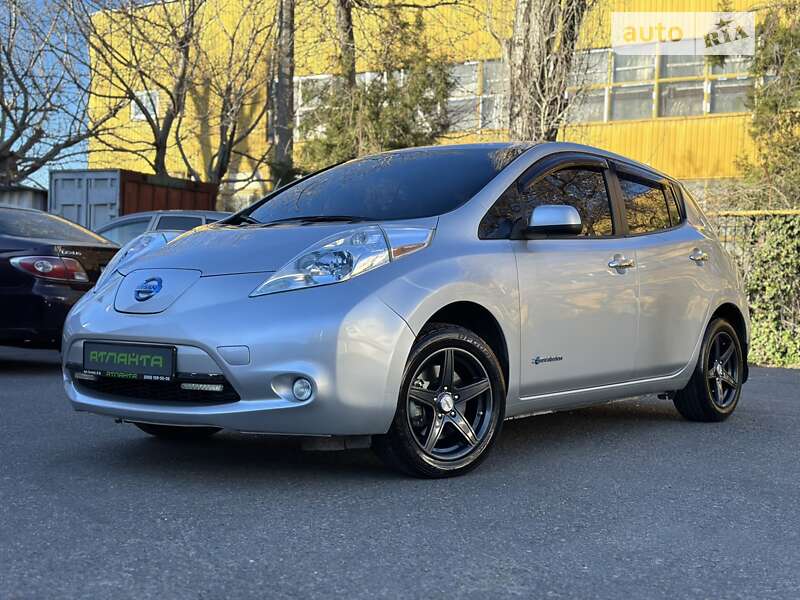 2014 nissan leaf