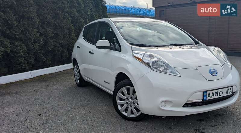 2015 nissan leaf