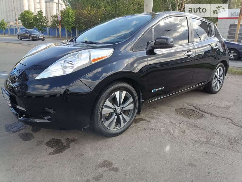 2015 nissan leaf