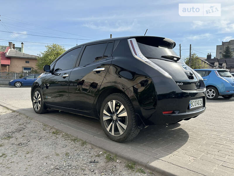 2015 nissan leaf