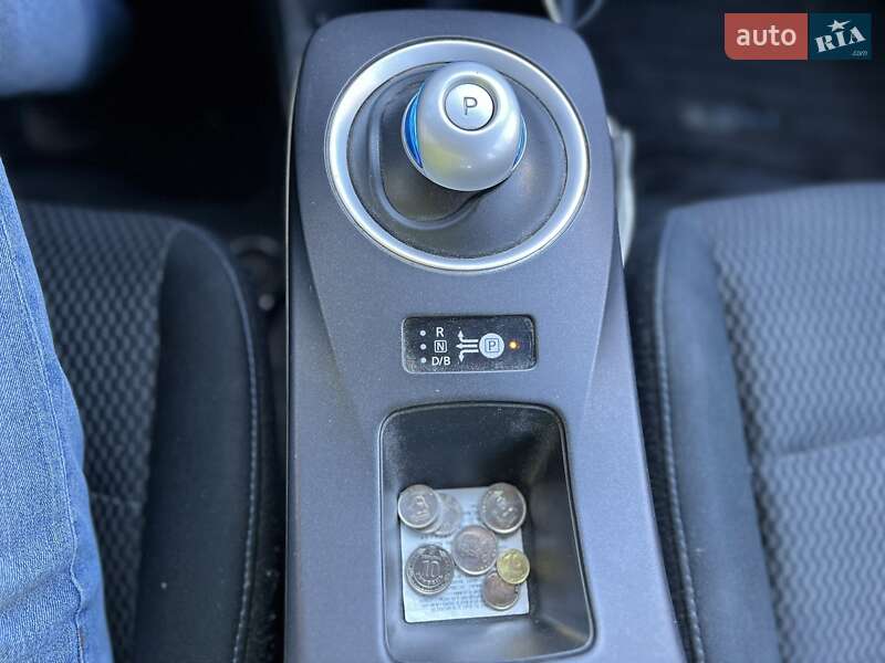 2015 nissan leaf