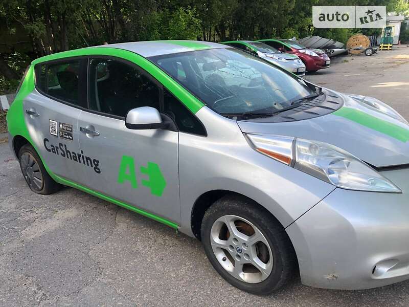 2013 nissan leaf