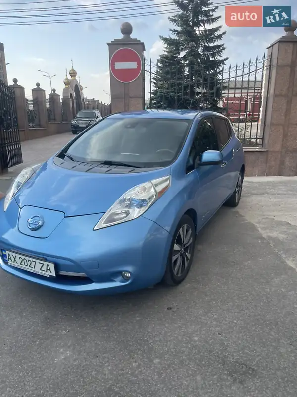 2014 nissan leaf