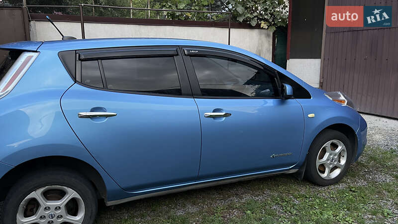 2014 nissan leaf