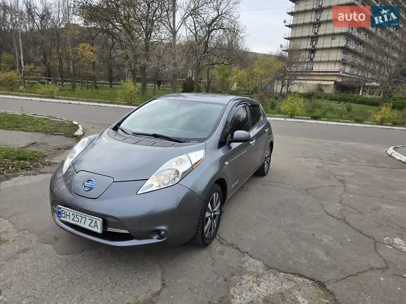 2015 nissan leaf