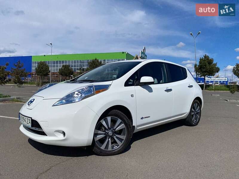 2015 nissan leaf