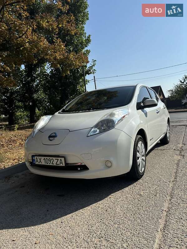 2014 nissan leaf