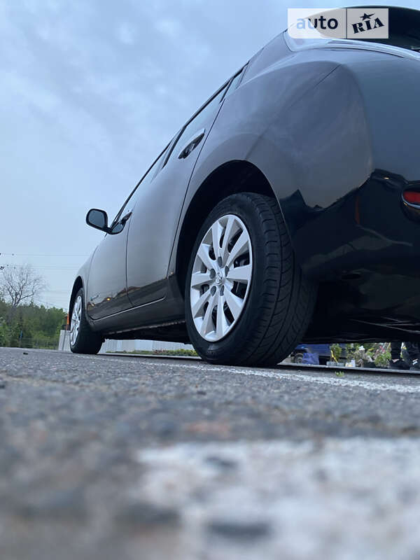 2015 nissan leaf