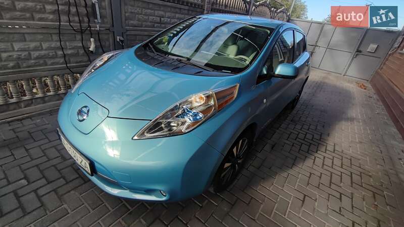 2015 nissan leaf
