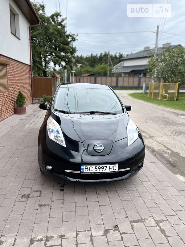 2014 nissan leaf