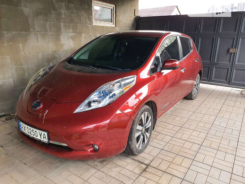 2014 nissan leaf