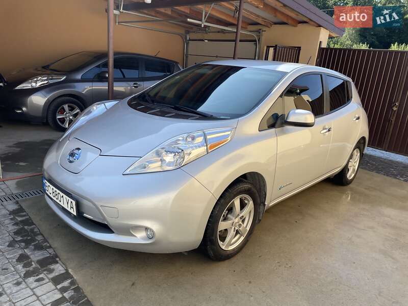 2014 nissan leaf
