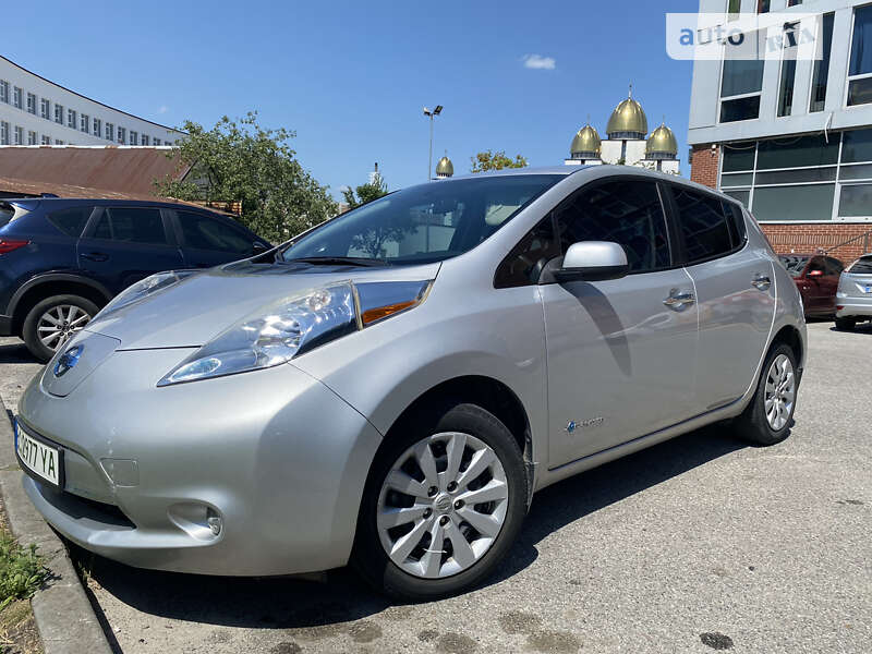 2014 nissan leaf