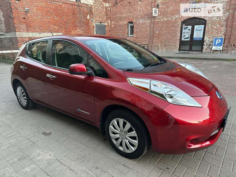 2014 nissan leaf