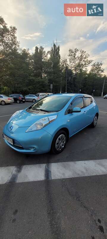 2014 nissan leaf