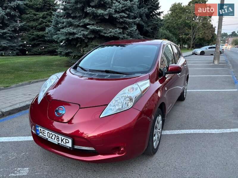 2015 nissan leaf