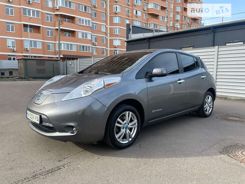 2015 nissan leaf