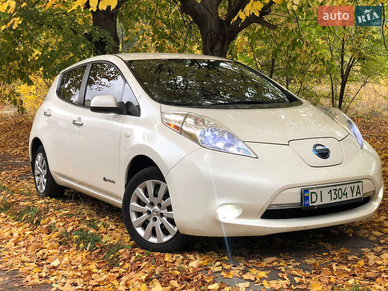 2015 nissan leaf