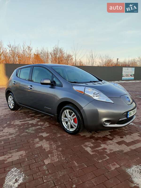 2015 nissan leaf