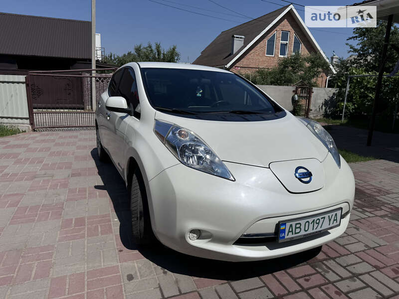 2015 nissan leaf