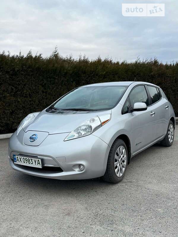 2015 nissan leaf