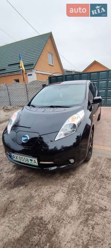 2016 nissan leaf