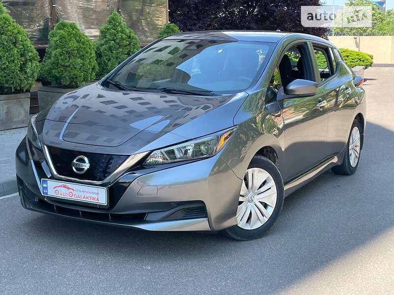 2020 nissan leaf