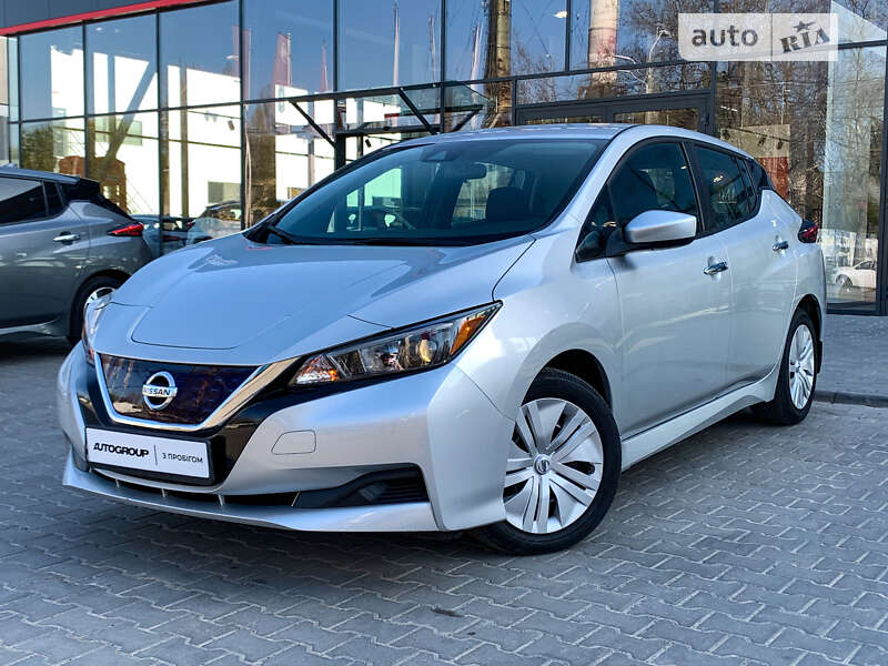 2021 nissan leaf