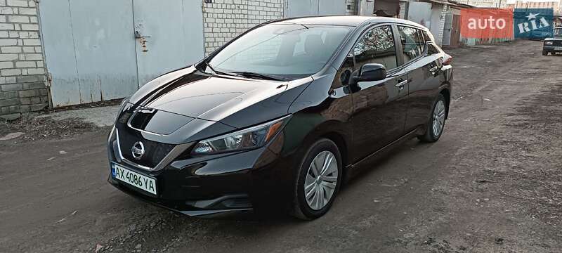 2023 nissan leaf