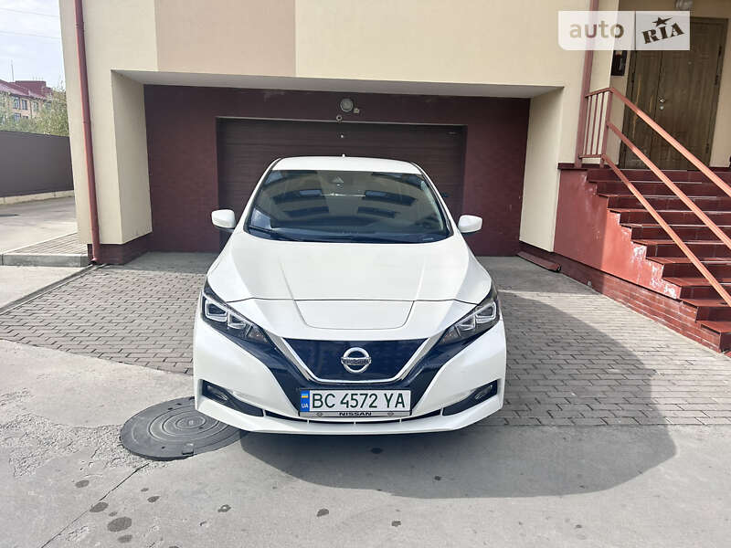 2019 nissan leaf