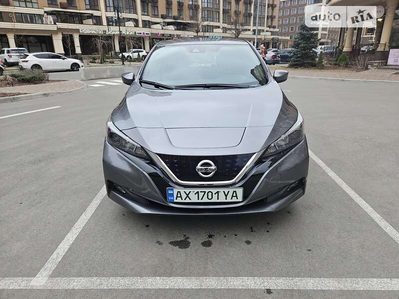 2020 nissan leaf