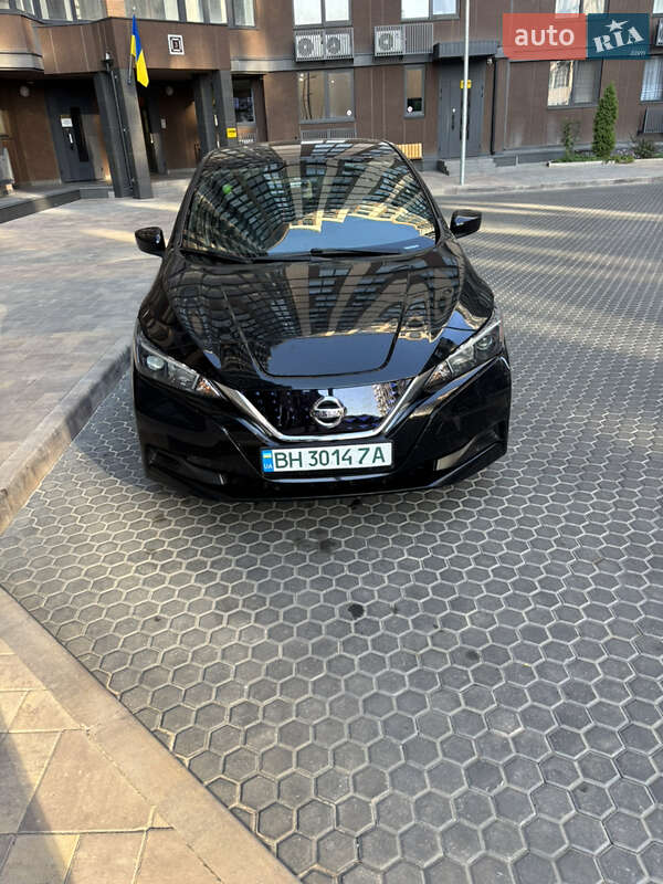2018 nissan leaf