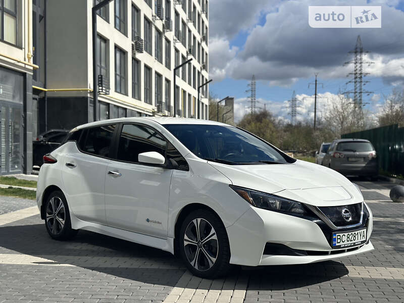 2018 nissan leaf