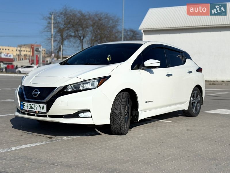 2018 nissan leaf