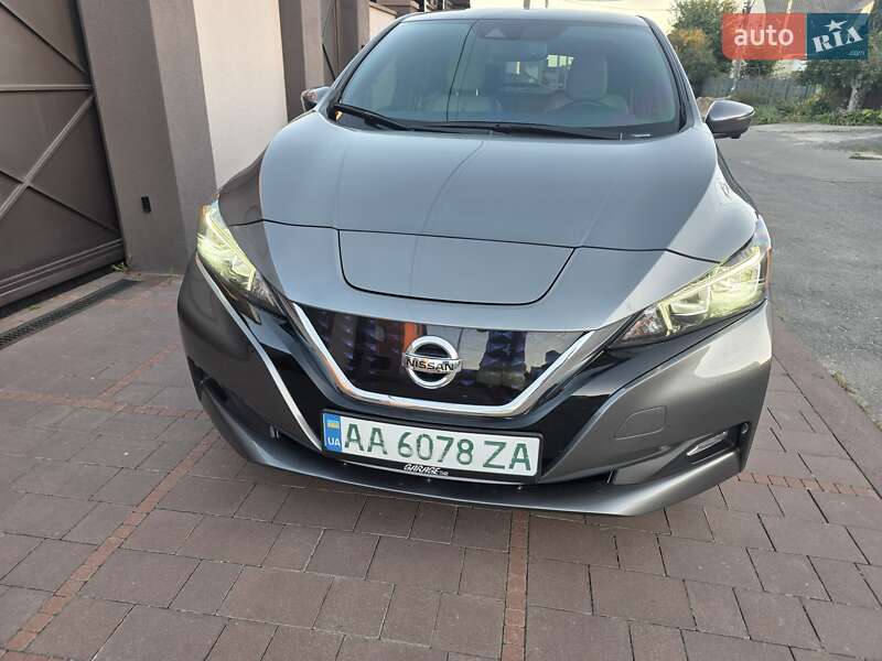 2018 nissan leaf