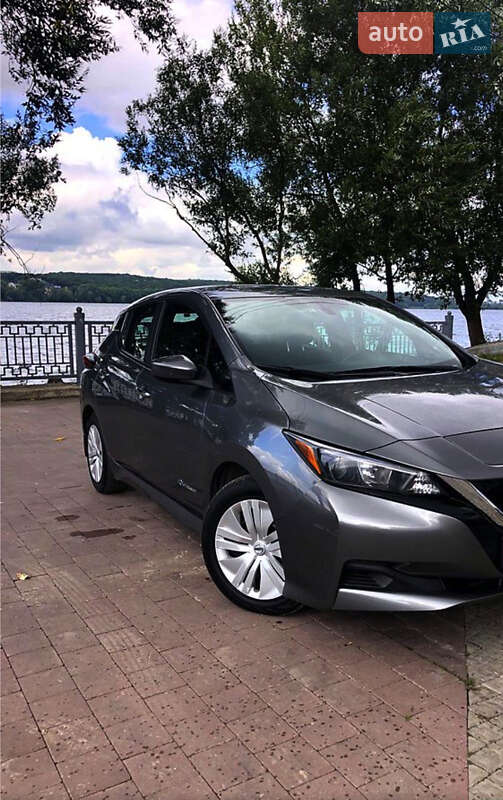 2019 nissan leaf
