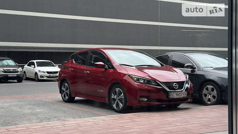 2019 nissan leaf