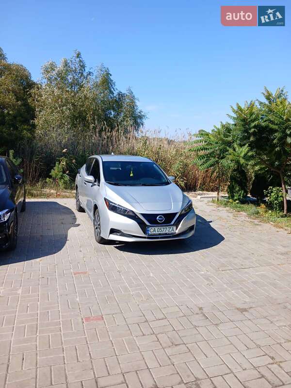 2019 nissan leaf