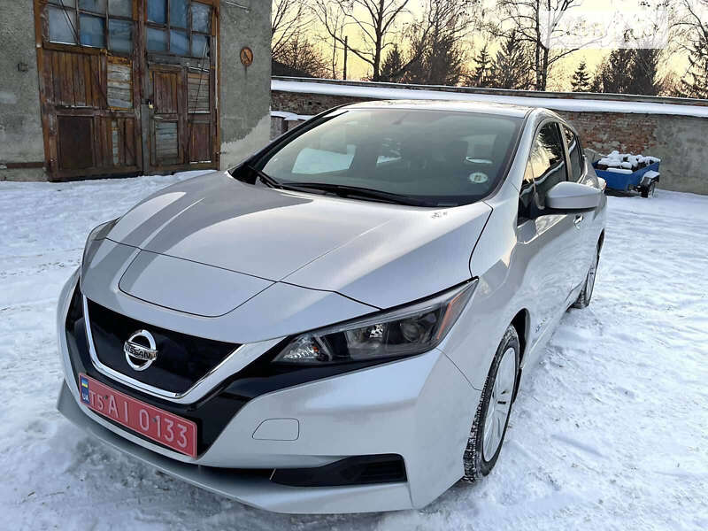 2019 nissan leaf