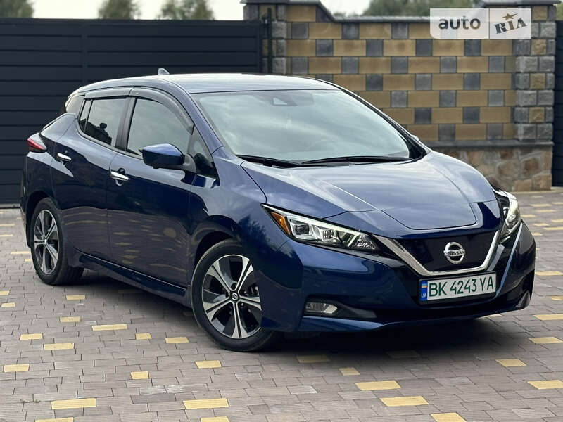 2020 nissan leaf