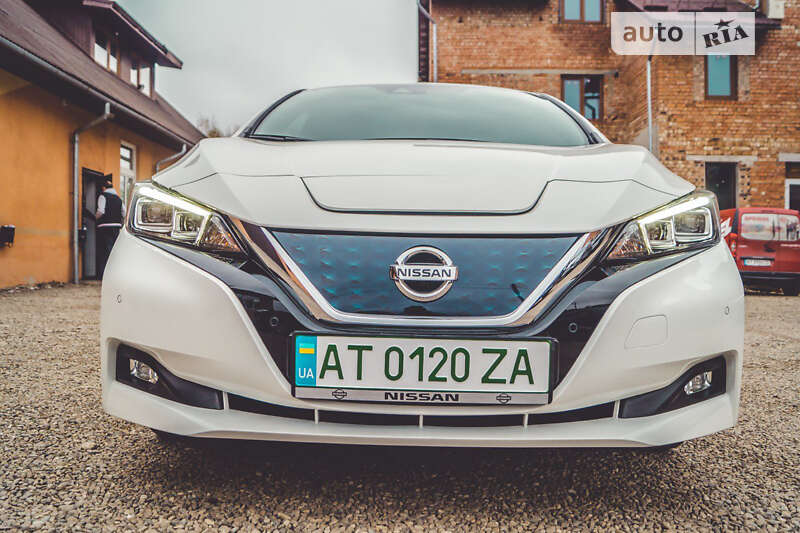 2018 nissan leaf