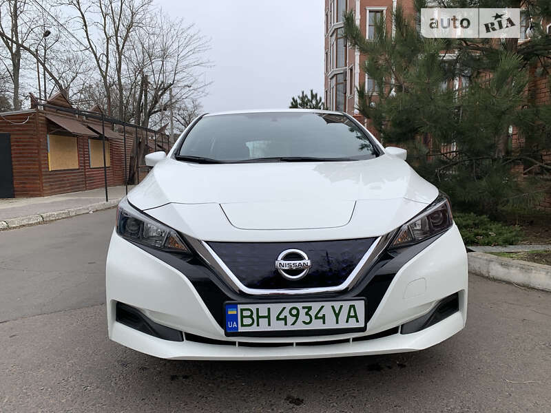 2019 nissan leaf