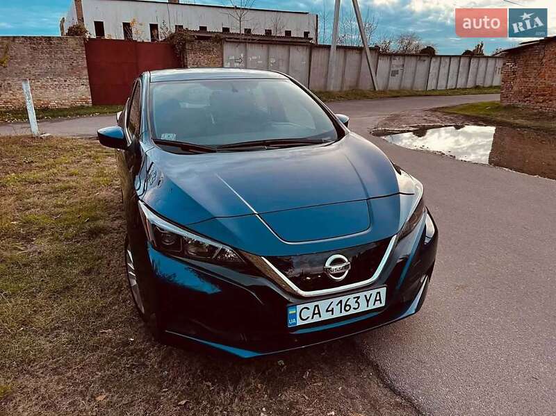 2019 nissan leaf