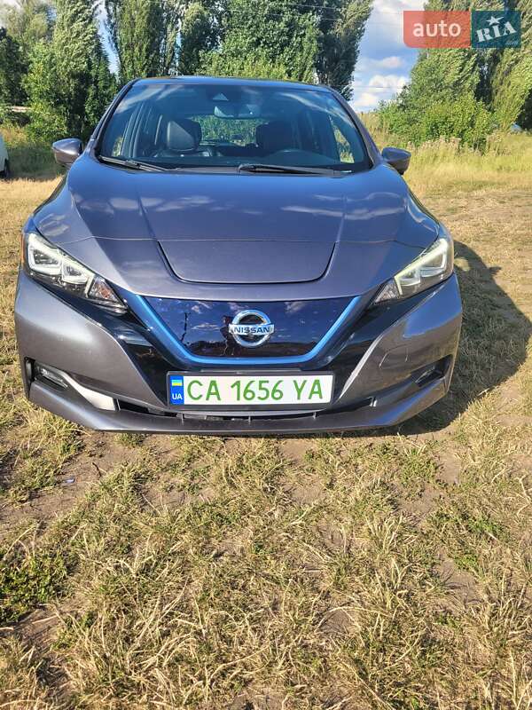 2018 NISSAN Leaf