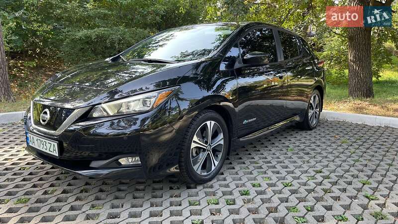 2018 nissan leaf