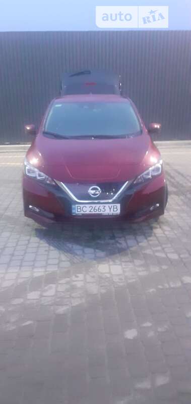 2018 nissan leaf